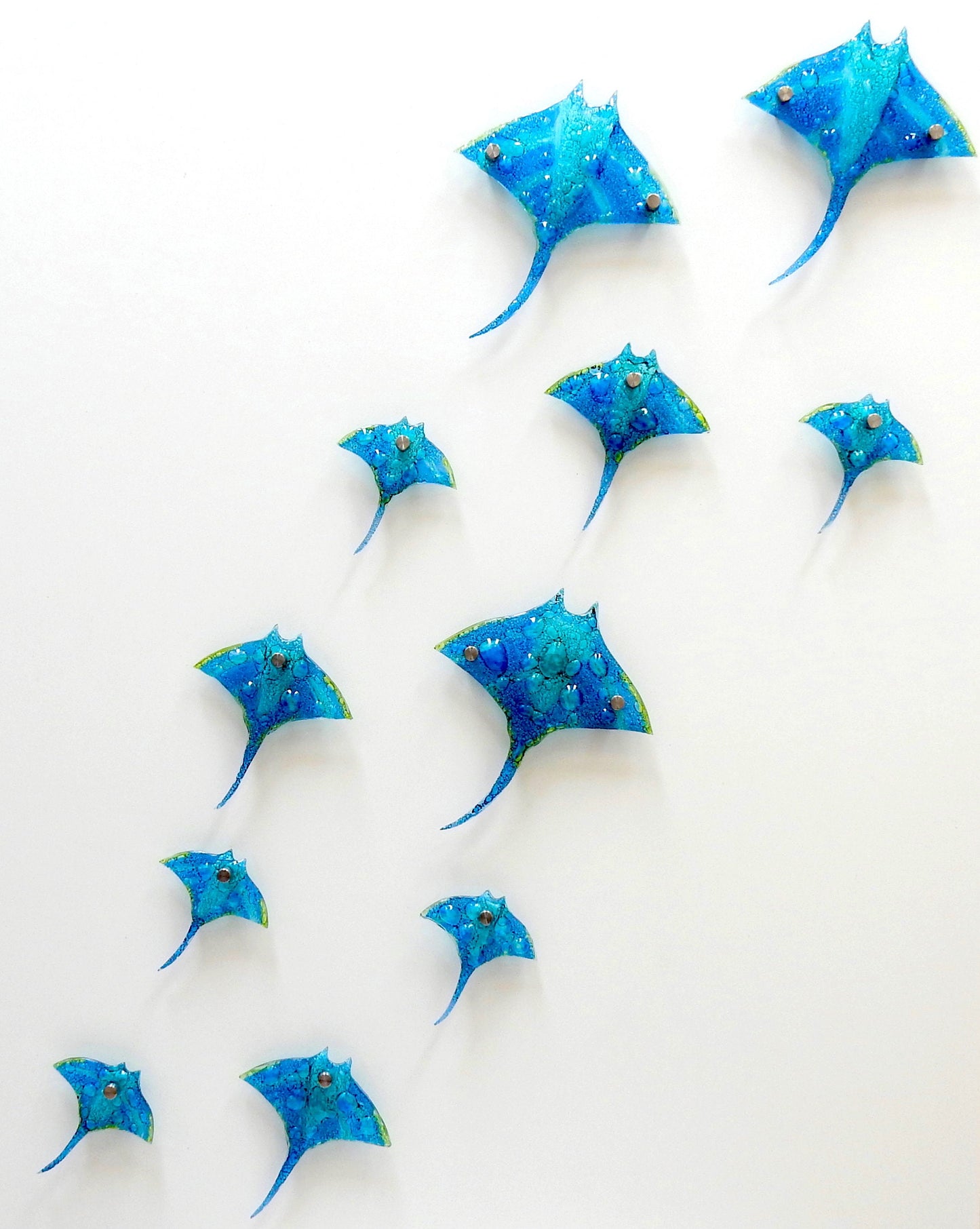 Fused glass stingrays. Manta Rays. Manta Rays wall art. Bathroom wall art. Ocean art. Beach house decor. Coastal art. Sea art.